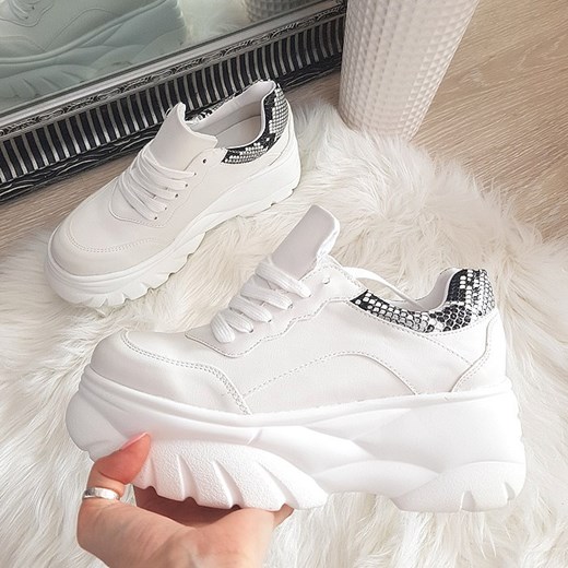 Sneakersy damskie białe sznurowane na platformie 