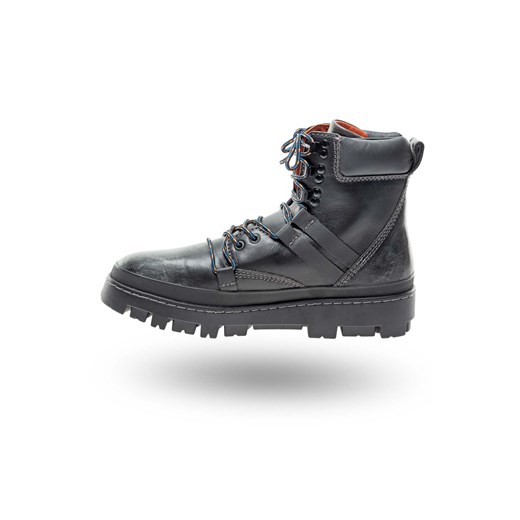 Czarne buty zimowe męskie Diesel na zimę skórzane w stylu militarnym 