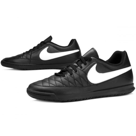 Czarne buty sportowe męskie Nike na wiosnę 