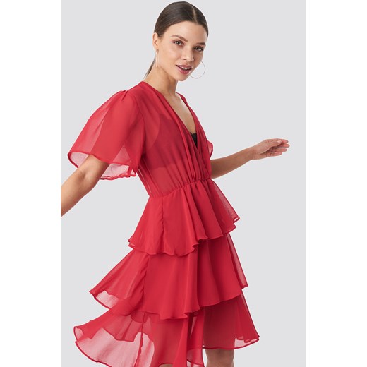 Sukienka NA-KD Boho z odkrytymi ramionami różowa z krótkim rękawem mini gładka z tkaniny 