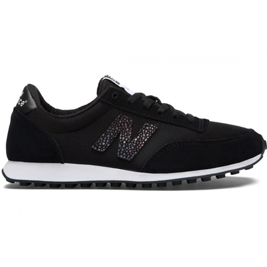 Buty sportowe damskie New Balance czarne bez wzorów sznurowane zamszowe 