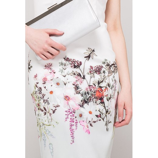 Monnari sukienka z okrągłym dekoltem mini na wiosnę biała 