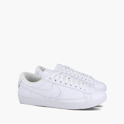 Buty sportowe damskie Nike białe sznurowane wiosenne płaskie 
