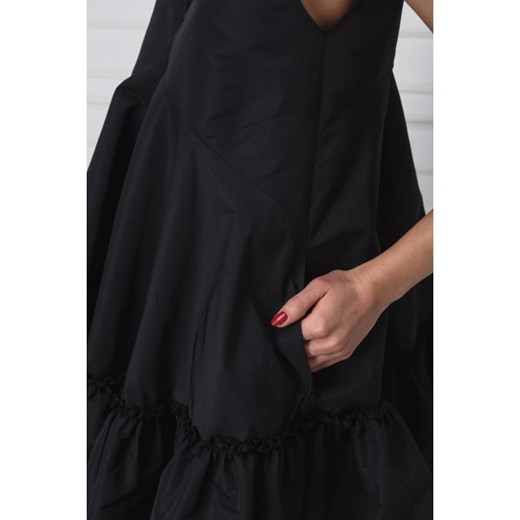 Sukienka czarna N21 bez rękawów na wiosnę rozkloszowana 