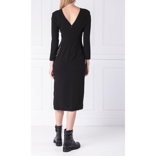 Sukienka Boutique Moschino czarna casualowa dopasowana z długimi rękawami z okrągłym dekoltem 