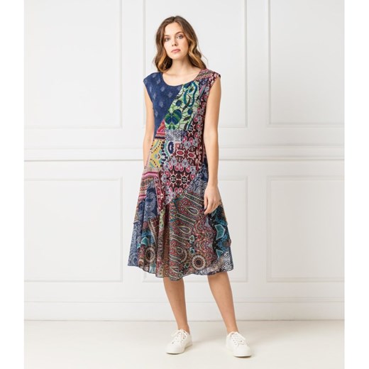 Desigual sukienka midi wielokolorowa z krótkim rękawem w abstrakcyjnym wzorze 