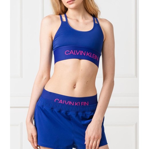 Niebieski top sportowy Calvin Klein z napisami 