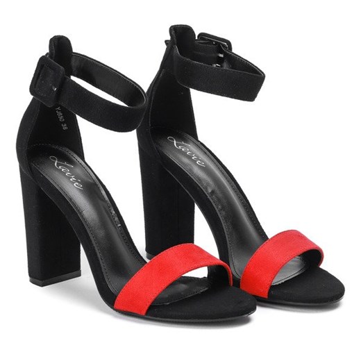 Czarne sandały na słupku z czerwonym paseczkiem Denice - Obuwie