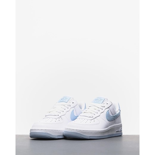 Buty sportowe damskie Nike do biegania air force białe ze skóry wiązane płaskie 
