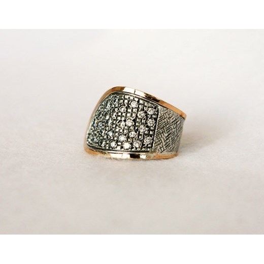Intrygujący pierścionek ze srebra - Astorga  Astorga  Luxuryproducts.pl