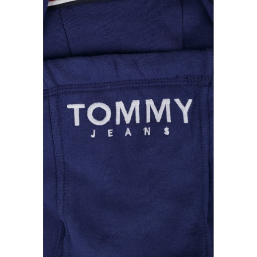 Sukienka Tommy Jeans z długim rękawem luźna na spacer oversize na wiosnę 