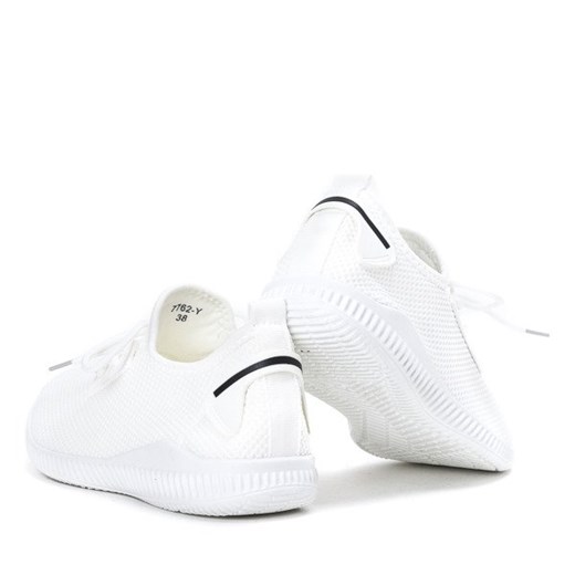 Białe buty sportowe Therane - Obuwie  Royalfashion.pl 37 
