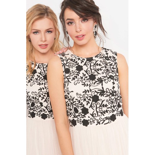 Tiulowa sukienka maxi z haftem ORSAY 32 orsay.com