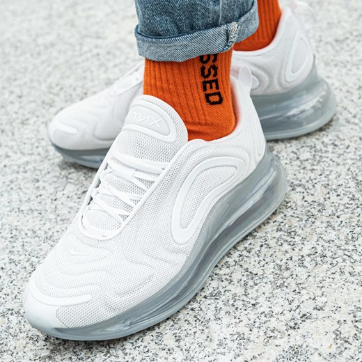 Buty sportowe damskie białe Nike do biegania casual sznurowane 
