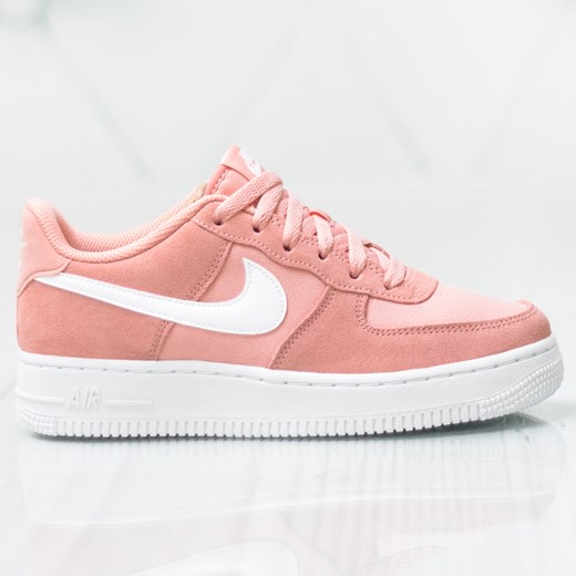 Różowe buty sportowe damskie Nike dla biegaczy air force bez wzorów na płaskiej podeszwie wiązane 
