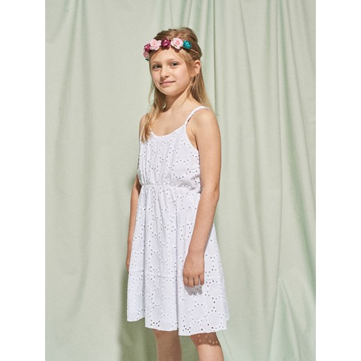Sukienka dziewczęca Reserved z haftem biała na lato 