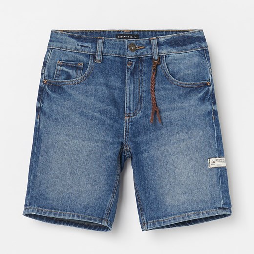 Reserved - Jeansowe szorty z brelokiem - Niebieski  Reserved 146 