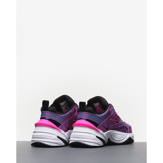 Buty sportowe damskie Nike wiązane na płaskiej podeszwie 