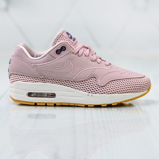 Sneakersy damskie Nike na wiosnę różowe sznurowane 