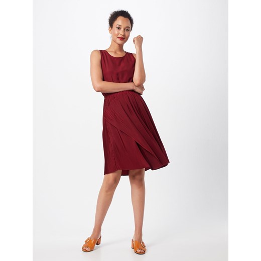 Sukienka Pop Copenhagen elegancka rozkloszowana