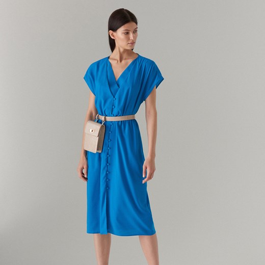 Sukienka Mohito z krótkim rękawem elegancka niebieska 