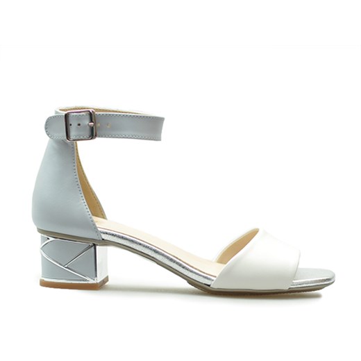 Kordel sandały damskie białe eleganckie z klamrą 