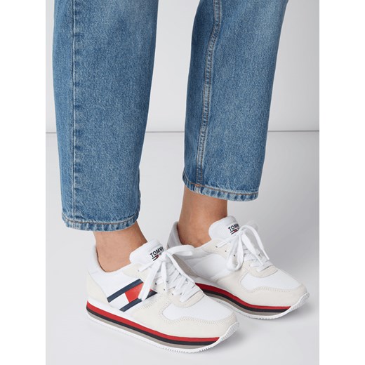 Buty sportowe damskie Tommy Jeans sneakersy młodzieżowe białe płaskie welurowe bez wzorów 