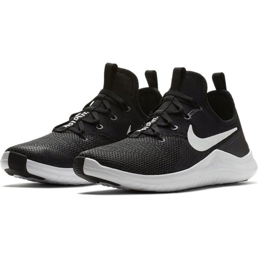 Buty sportowe damskie Nike do fitnessu czarne wiązane na płaskiej podeszwie 