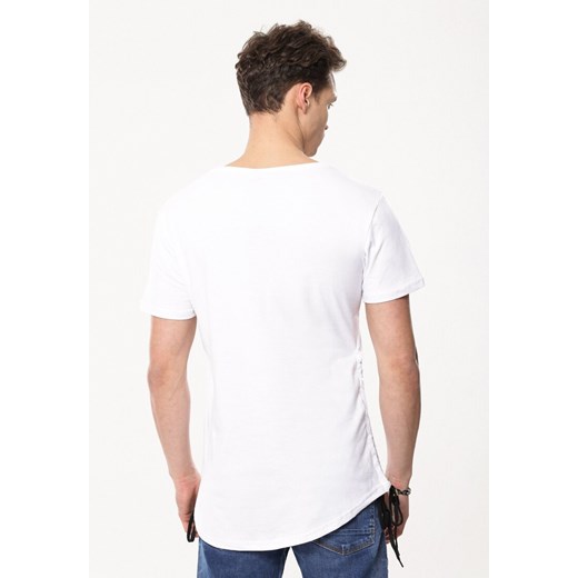 T-shirt męski Born2be biały z krótkim rękawem w militarnym stylu 
