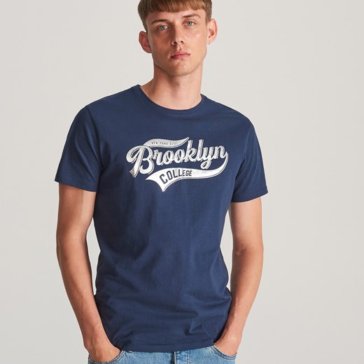 Reserved - T-shirt z błyszczącym nadrukiem - Granatowy Reserved  XL 