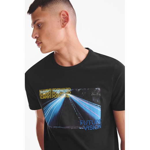 T-shirt męski czarny Clockhouse z krótkimi rękawami 