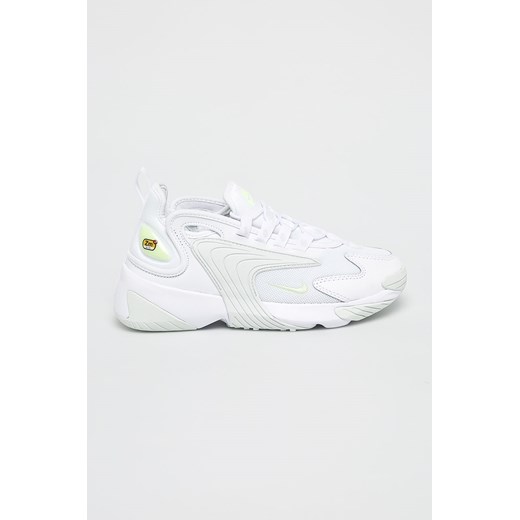 Buty sportowe damskie Nike Sportswear zoom białe sznurowane bez wzorów płaskie 
