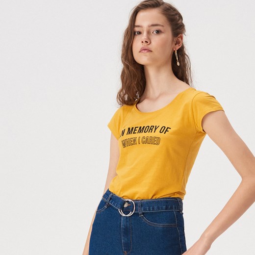 Sinsay - Bawełniany t-shirt z hasłem - Żółty Sinsay  XL 