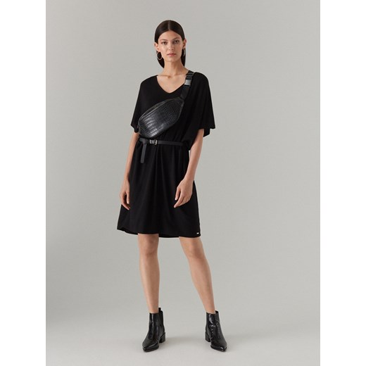 Mohito - Trapezowa sukienka oversize - Czarny Mohito  S 