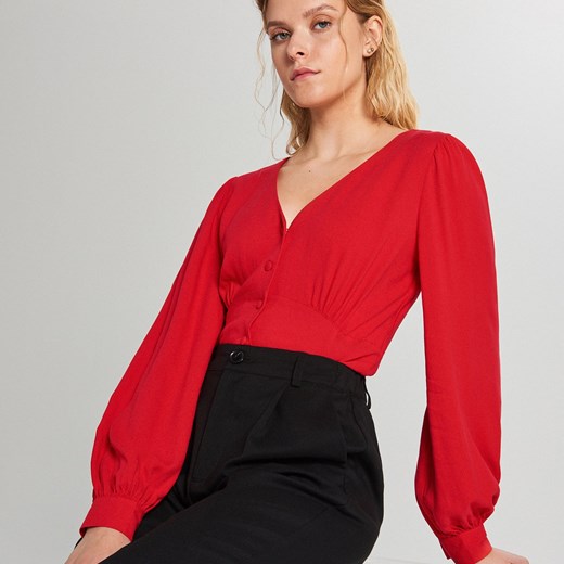 Cropp - Koszulowa bluzka z bufiastymi rękawami - Czerwony Cropp  M 