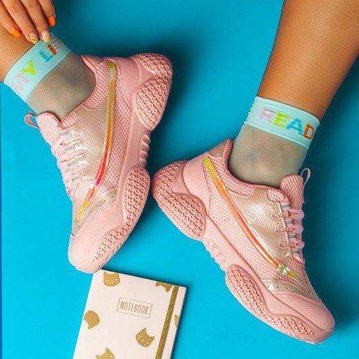 Buty sportowe damskie Royalfashion.pl do fitnessu różowe gładkie młodzieżowe wiązane 