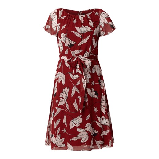 Czerwona sukienka Comma, z krótkim rękawem na wiosnę na spacer 