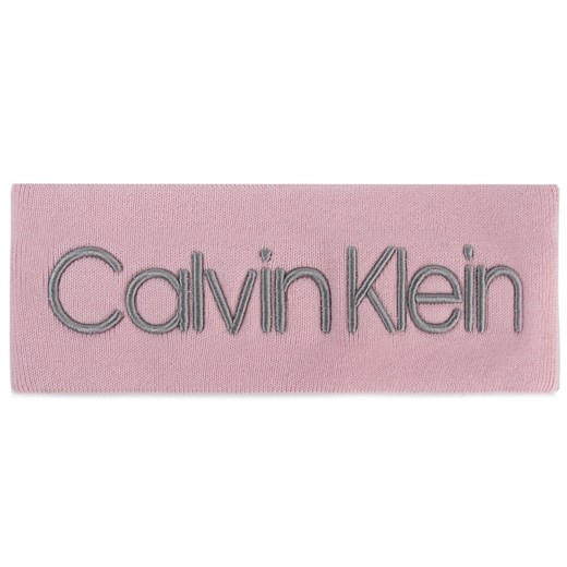 Różowa czapka zimowa damska Calvin Klein 