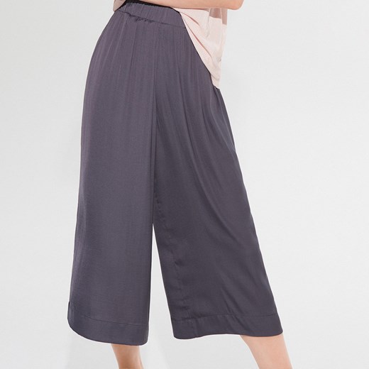 Mohito - Satynowe spodnie od piżamy - Szary  Mohito L 