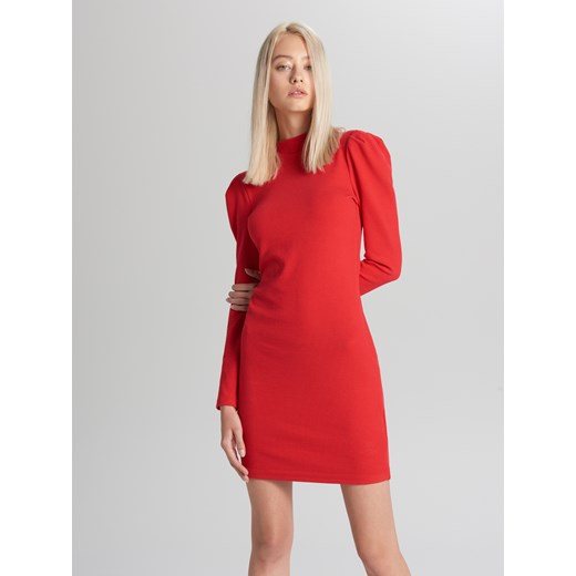 Sukienka Cropp czerwona z długim rękawem z golfem mini 