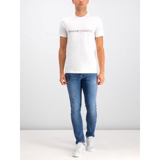 T-shirt męski Armani w stylu młodzieżowym 