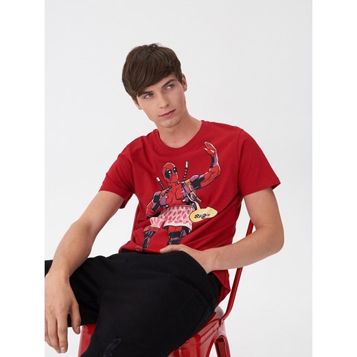 House - T-shirt z nadrukiem Deadpool - Czerwony House  M 