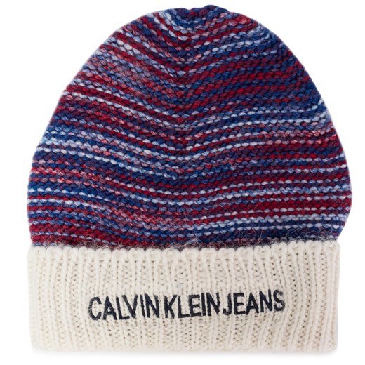 Czapka zimowa damska Calvin Klein w miejskim stylu 