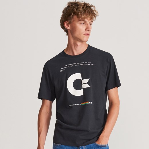 Reserved - T-shirt Commodore - Czarny  Reserved M 