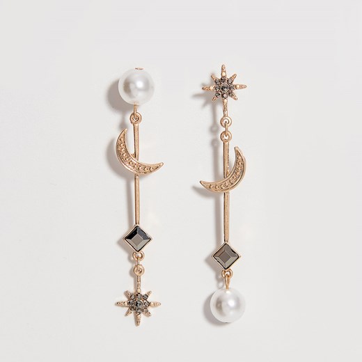Mohito - Długie kolczyki z syntetycznymi perłami - Wielobarwny  Mohito One Size 