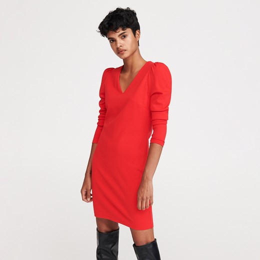 Sukienka Reserved na randkę czerwona z długim rękawem mini prosta bez wzorów 