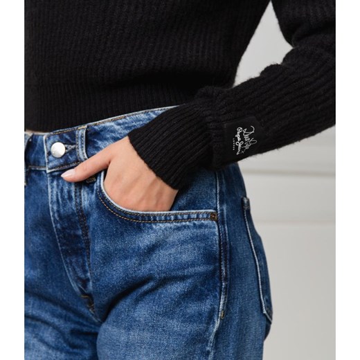 Czarny sweter damski Pepe Jeans z golfem 
