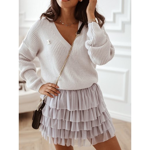 Szary sweter oversize z broszką Chanel Rose Boutique  Uni Size 