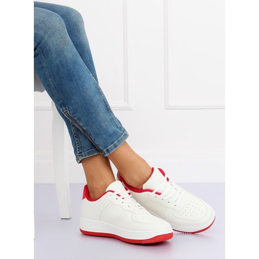 Buty sportowe damskie białe bez wzorów1 z tkaniny na płaskiej podeszwie 