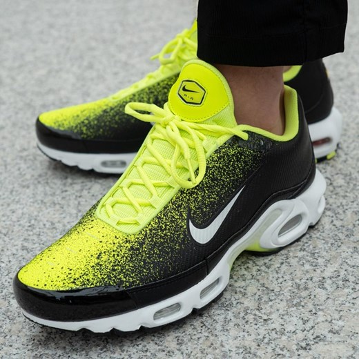 Buty sportowe męskie Nike zielone sznurowane 